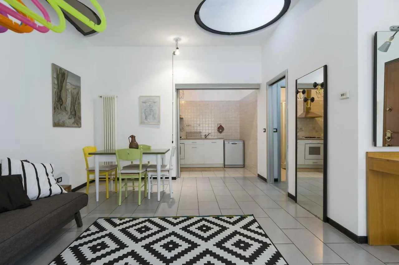 Apartament Primopiano - Belinzaghi Mediolan